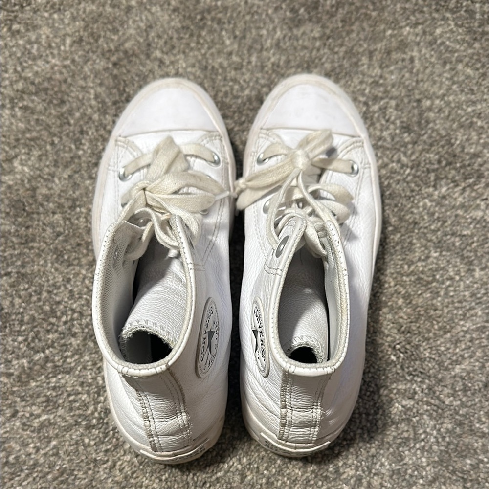 Women’s Leather Lugged Hightop Converse.